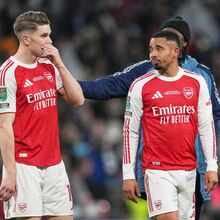 <![CDATA[ Ex-jogador do Arsenal 'passa ao lado' do Sporting e só receia Barcelona: «Nem quero imaginar o que fariam...» ]]>