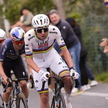 <![CDATA[ Pogacar venceu a Milão-Sanremo após cair e sabe-se agora também com a bicicleta avariada ]]>