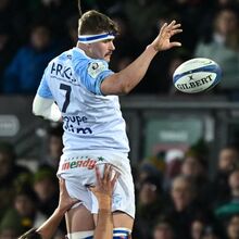 <![CDATA[ Jogador de râguebi diagnosticado com doença rara: «Ando com as pernas afastadas para ter estabilidade» ]]>