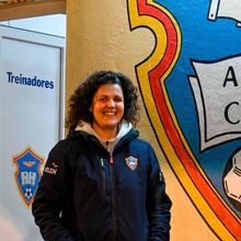 <![CDATA[ Uma mulher abençoada no meio de homens: Catarina Lopes é a treinadora do Beneditense ]]>