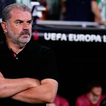 <![CDATA[ Postecoglou lembra "brutal" despedimento do Nottingham: «Só queria sair dali. Ia fazer algo que me iria arrepender» ]]>