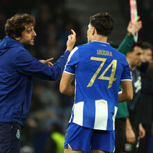 <![CDATA[ Lino Godinho castigado com um jogo após expulsão na Amadora: «Nunca marcas as faltas!» ]]>