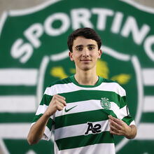 <![CDATA[ Vasco Ferreira chegou em janeiro e já assinou contrato de formação com o Sporting ]]>