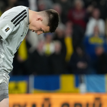 <![CDATA[ Eliminação da Ucrânia não faz Trubin e Sudakov regressarem mais cedo ao Benfica: «Não vou dispensar ninguém» ]]>