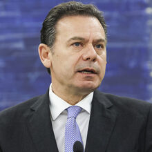 <![CDATA[ Governo atribui apoio extra de 10 cêntimos no gasóleo dos transportes de mercadorias e autocarros ]]>