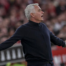 <![CDATA[ Cabedal e espaço para os jovens: os planos do Benfica para o mercado de verão ]]>