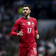 <![CDATA[ Herói no Toluca, Paulinho foi ovacionado pelos adeptos mexicanos no Estádio Azteca ]]>