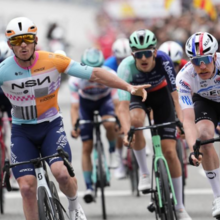 <![CDATA[ Brady Gilmore vence na consagração de Vingegaard na Volta à Catalunha ]]>