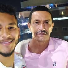 <![CDATA[ Primeiro treinador de Luis Suárez rendido ao sucesso do craque no Sporting: «Sempre foi muito sério e humilde» ]]>