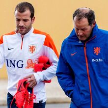 <![CDATA[ Van der Vaart gostava de ter visto Ziyech na seleção holandesa ]]>