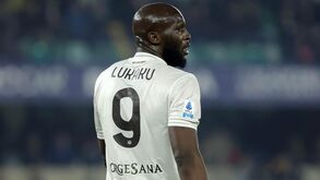 Lukaku recusa-se a regressar a Nápoles