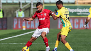  Pedro Ferreira (Santa Clara) e Juanse (Tondela)