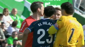 Espanhóis revelam o alegado insulto racista que levou à interrupção do Elche-Espanyol 