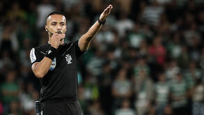 O árbitro Cláudio Pereira