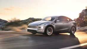 Tesla Model Y com sete lugares abre reservas: saiba quanto custa