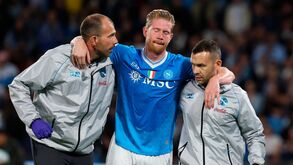 Kevin De Bruyne regressa aos treinos do Nápoles