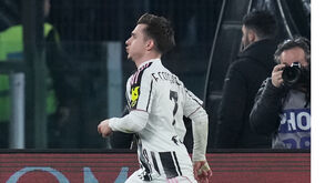 Francisco Conceição marca golo contra a Roma na Serie A