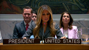 «A paz não precisa de ser frágil»: Melania Trump preside reunião do Conselho de Segurança da ONU