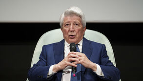 'Gaffe' cometida por Enrique Cerezo dá que falar em Espanha