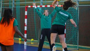 Jogo de andebol feminino entre Portugal e Ilhas Faroé em Tórshavn