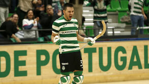 Facundo Navarro bisou