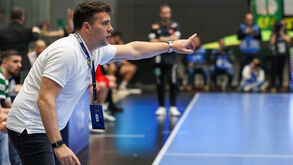 Ricardo Costa analisa derrota do Sporting com o Kielce na Champions