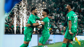 Mahrez festeja golo frente ao Al Ittihad de Sérgio Conceição