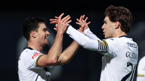 Gustavo Sá festeja golo do Famalicão