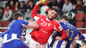 A crónica do Benfica-FC Porto, 29-29: Empate azulado