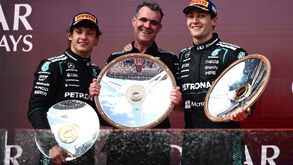 Mercedes começa temporada de Fórmula 1 a dominar