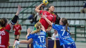 Portugal vence Ilhas Faroé na corrida à fase final Europeu de andebol feminino