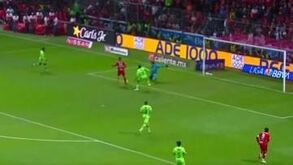 O golo de Paulinho que ajudou o Toluca a vencer o Juárez de Pedro Caixinha