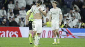 Álvaro Carreras com lesão no gémeo