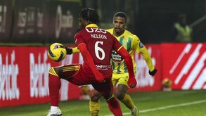 Jogo da Liga Betclic entre Tondela e Rio Ave, com o atleta Nelson em destaque