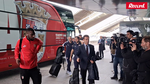 As imagens da partida do Sp. Braga rumo a Budapeste