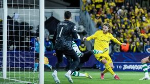 Rui Silva defende remate na partida entre o Bodø/Glimt e o Sporting