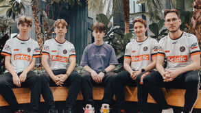 Equipa Apogee posa em Copenhaga para o Parken Challenger Championship