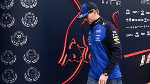 Verstappen volta a apontar o dedo à nova Fórmula 1