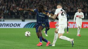 Moffi marca dois golos em jogo europeu