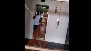 «Estão a cometer um crime!»: ex-internacional brasileiro acusado de invadir obra e discutir com pedreiros