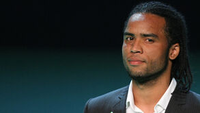 Carlos Alberto expulso de condomínio no Brasil