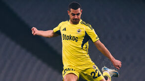 Levent Mercan em ação pelo Fenerbahçe