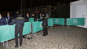 Urnas fecham no Pavilhão João Rocha