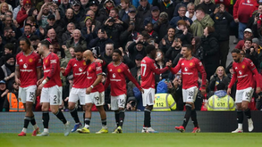 Jogadores do Manchester United festejam golo frente ao Aston Villa