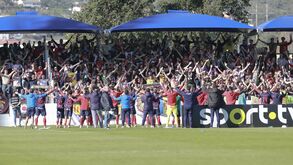 Jogadores e adeptos do Marítimo após a vitória sobre a U. Leiria