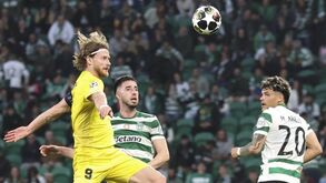 Gonçalo Inácio em disputa de lance