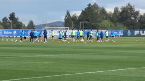 FC Porto prepara jogo com Estugarda com música ambiente