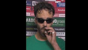 De óculos de sol, charuto na boca e cerveja na mão: defesa luso-finlandês protagoniza entrevista surreal