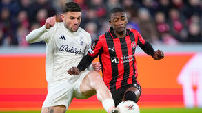 Morato e Denil Castillo no Midtjylland-Nottingham Forest