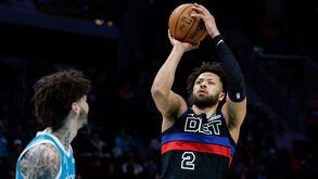 Cade Cunningham afastado por colapso pulmonar